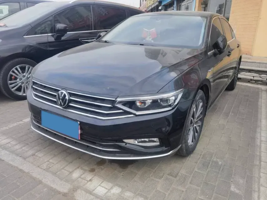 2020 Volkswagen Magotan 2.0T 186HP L4 7DCT,autocango,china used car exporter,china ev exporter,chinese used car exporter,chinese used ev exporter