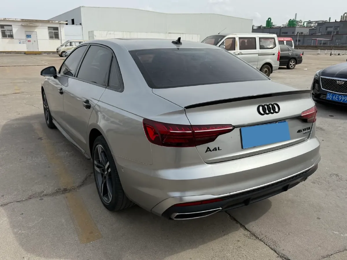 2020 Audi A4L 2.0T 190HP L4 7DCT,autocango,china used car exporter,china ev exporter,chinese used car exporter,chinese used ev exporter