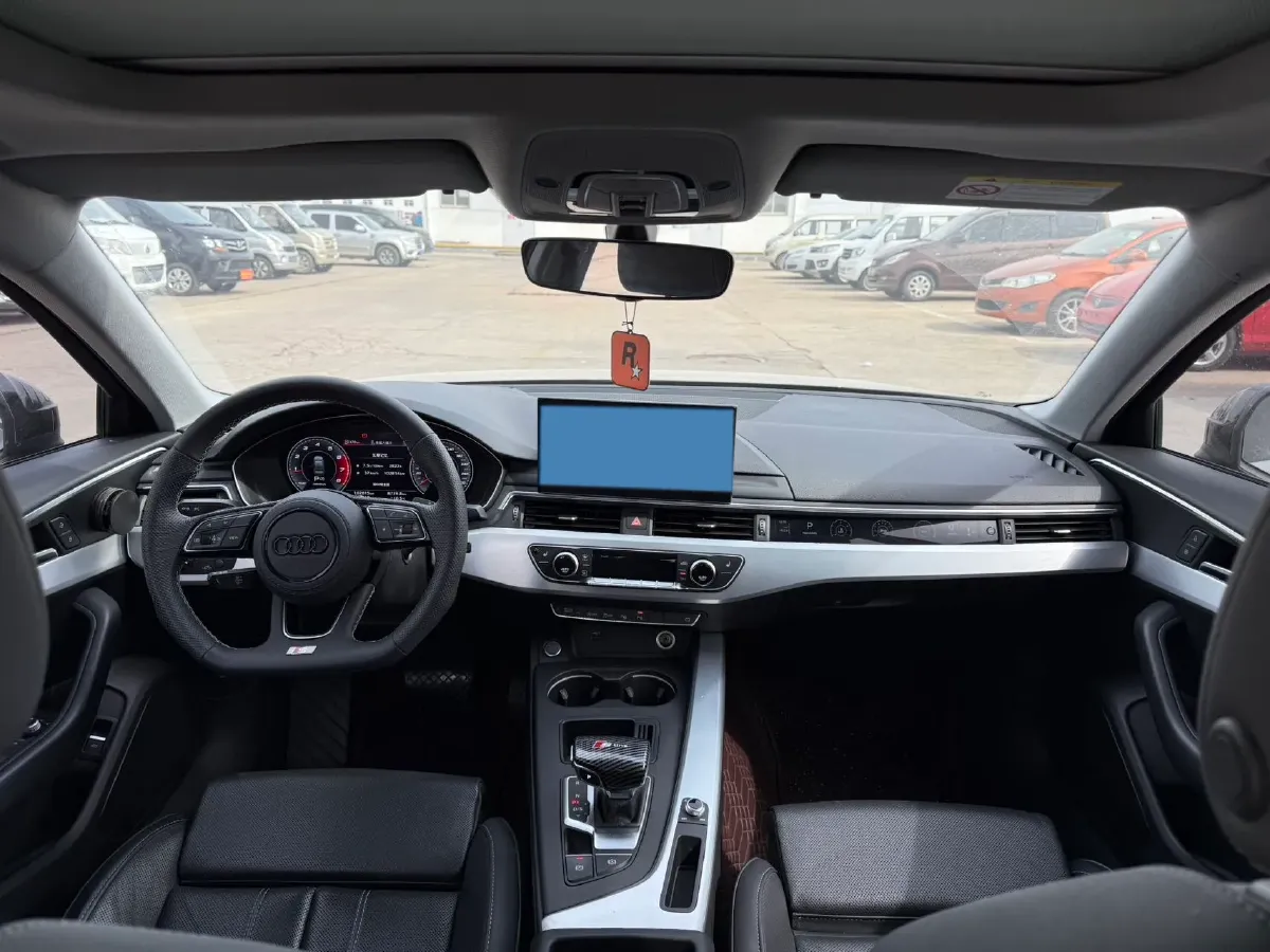 2020 Audi A4L 2.0T 190HP L4 7DCT,autocango,china used car exporter,china ev exporter,chinese used car exporter,chinese used ev exporter