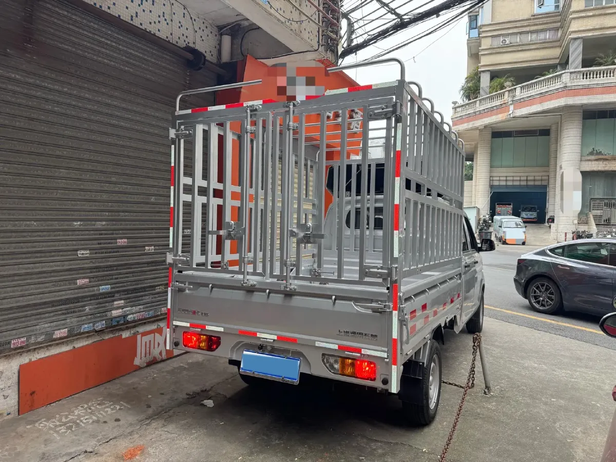 2023 WuLing RongGuang New Truck 1.5L 102HP L4 5MT,autocango,china used car exporter,china ev exporter,chinese used car exporter,chinese used ev exporter