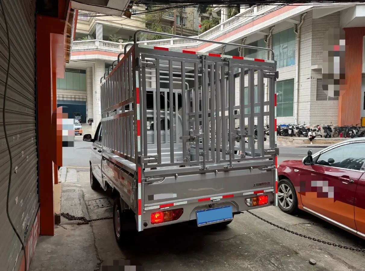 2023 WuLing RongGuang New Truck 1.5L 102HP L4 5MT,autocango,china used car exporter,china ev exporter,chinese used car exporter,chinese used ev exporter