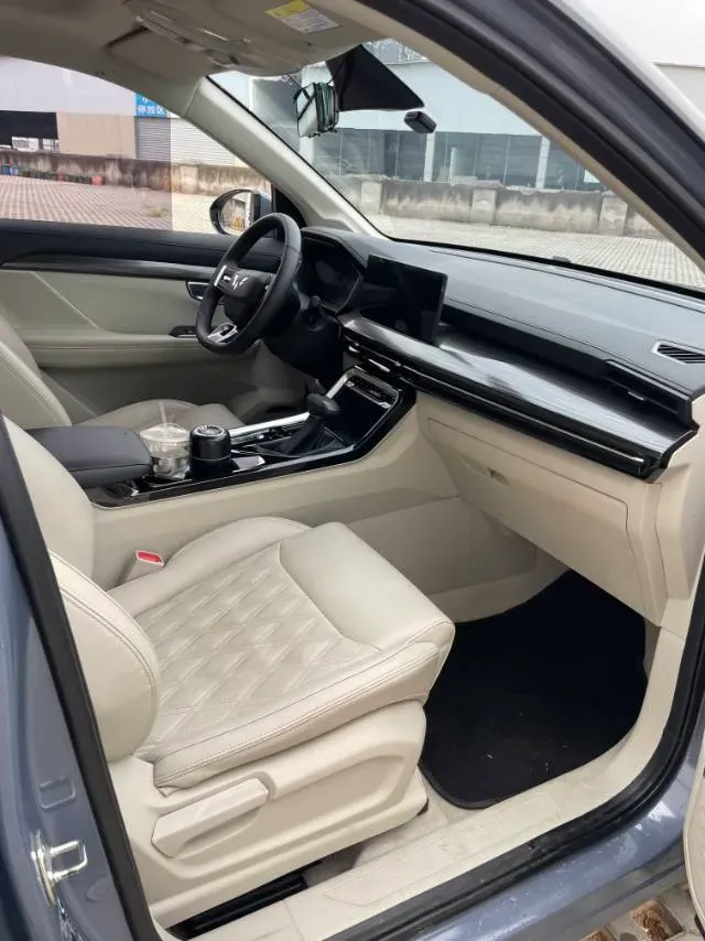 2021 WuLing XingChen 1.5T 147HP L4 CVT,autocango,china used car exporter,china ev exporter,chinese used car exporter,chinese used ev exporter