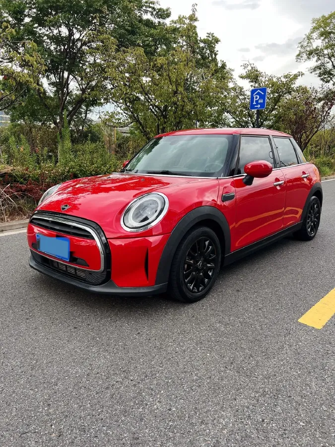 2022 MINI MINI 1.5T 102HP L3 7DCT,autocango,china used car exporter,china ev exporter,chinese used car exporter,chinese used ev exporter