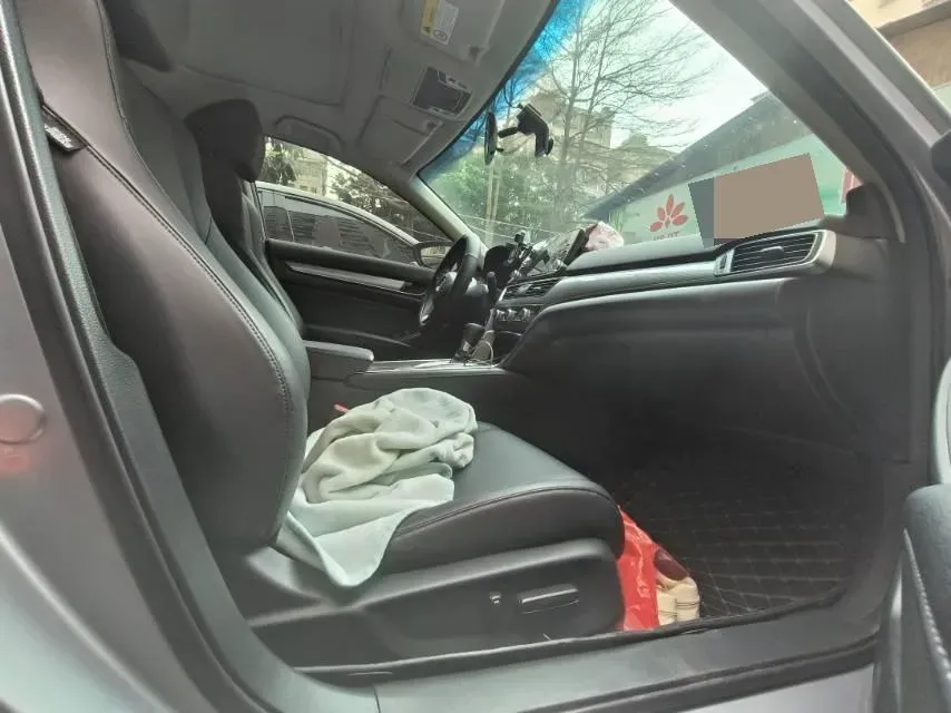 2018 Honda Accord 1.5T 194HP L4 CVT,autocango,china used car exporter,china ev exporter,chinese used car exporter,chinese used ev exporter