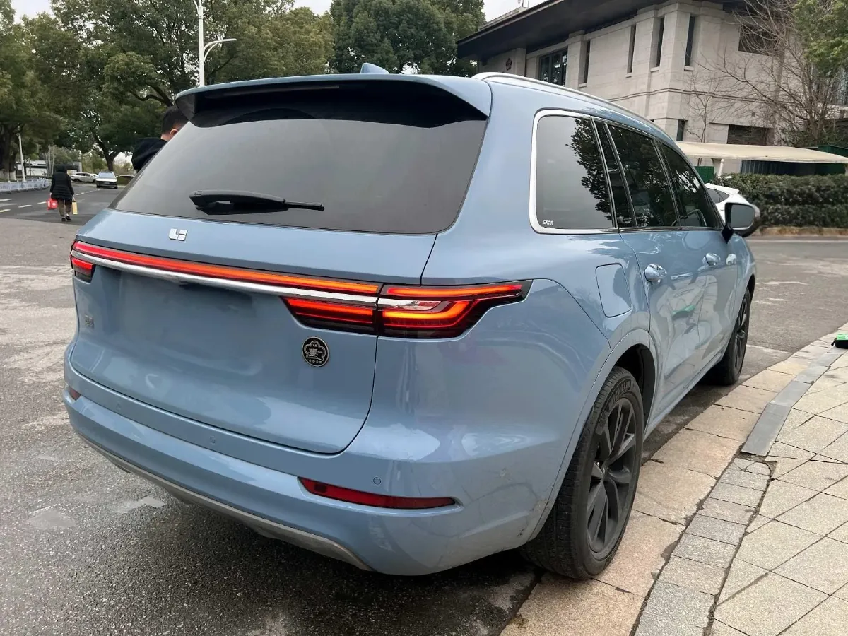2021 Li ONE Range Extended 131HP REEV 40.5KWH,autocango,china used car exporter,china ev exporter,chinese used car exporter,chinese used ev exporter