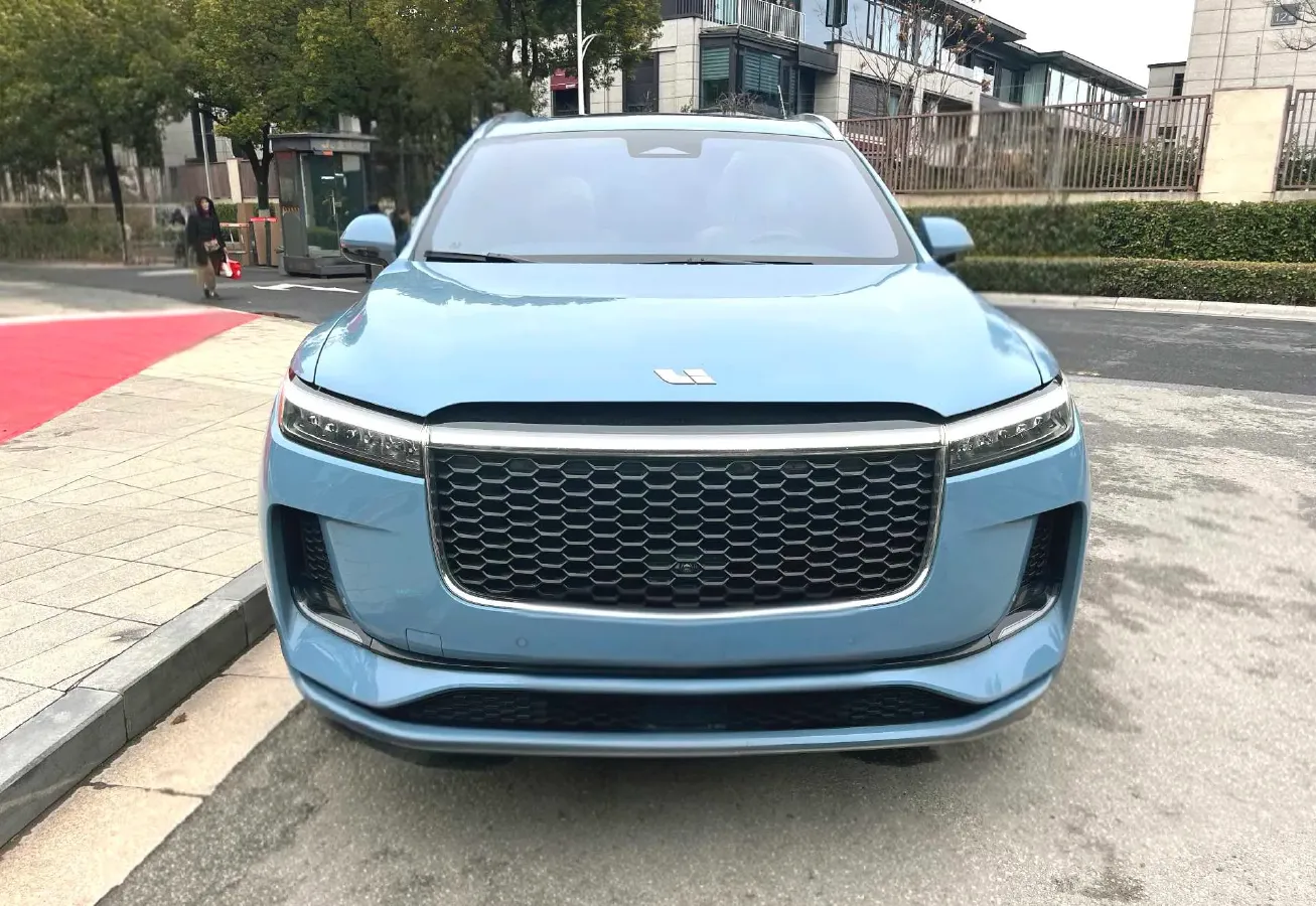 2021 Li ONE Range Extended 131HP REEV 40.5KWH,autocango,china used car exporter,china ev exporter,chinese used car exporter,chinese used ev exporter
