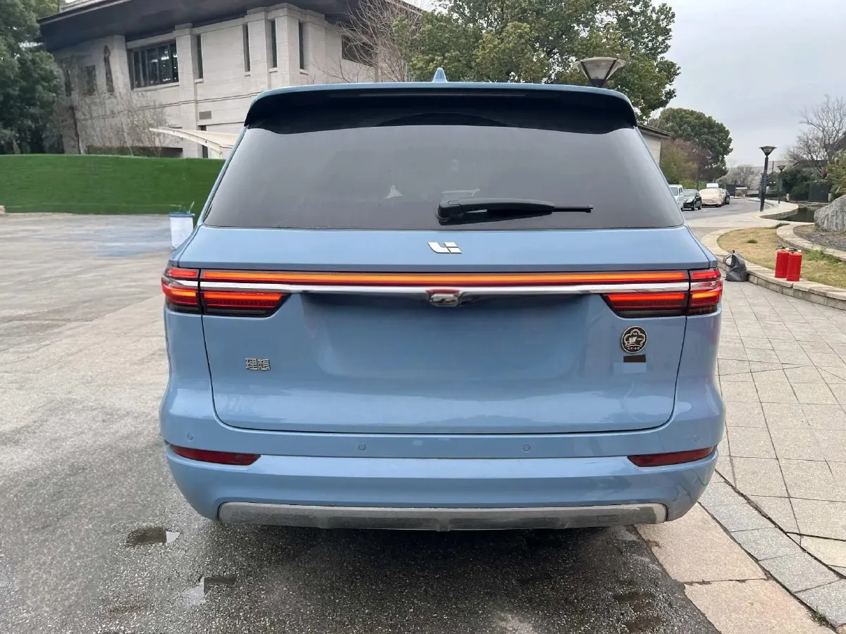 2021 Li ONE Range Extended 131HP REEV 40.5KWH,autocango,china used car exporter,china ev exporter,chinese used car exporter,chinese used ev exporter