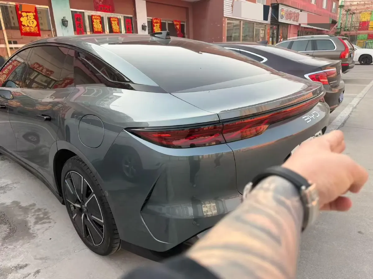 2025 BYD HanL 1.5T 156HP L4 E-CVT PHEV,autocango,china used car exporter,china ev exporter,chinese used car exporter,chinese used ev exporter