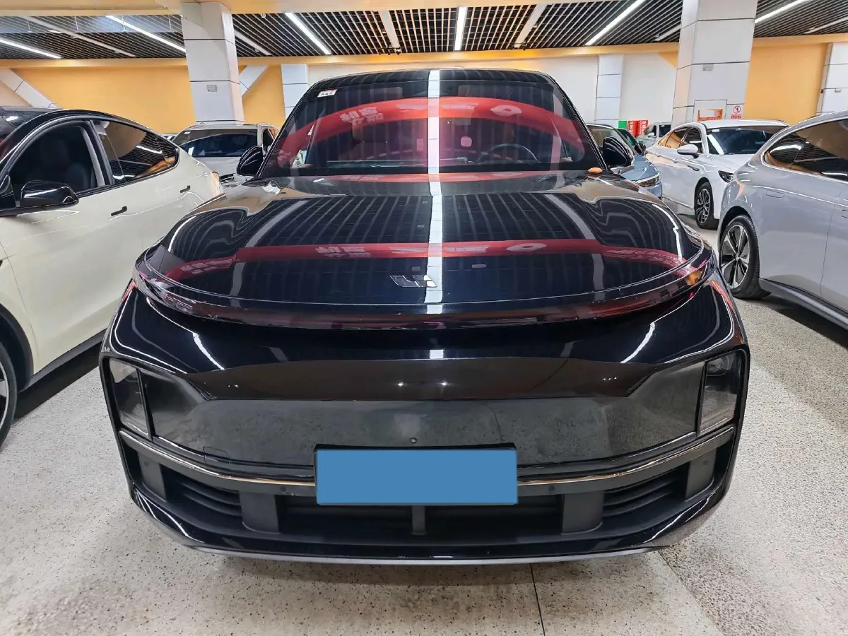 2024 Volvo S60 2.0T 197HP L4 7DCT,autocango,china used car exporter,china ev exporter,chinese used car exporter,chinese used ev exporter