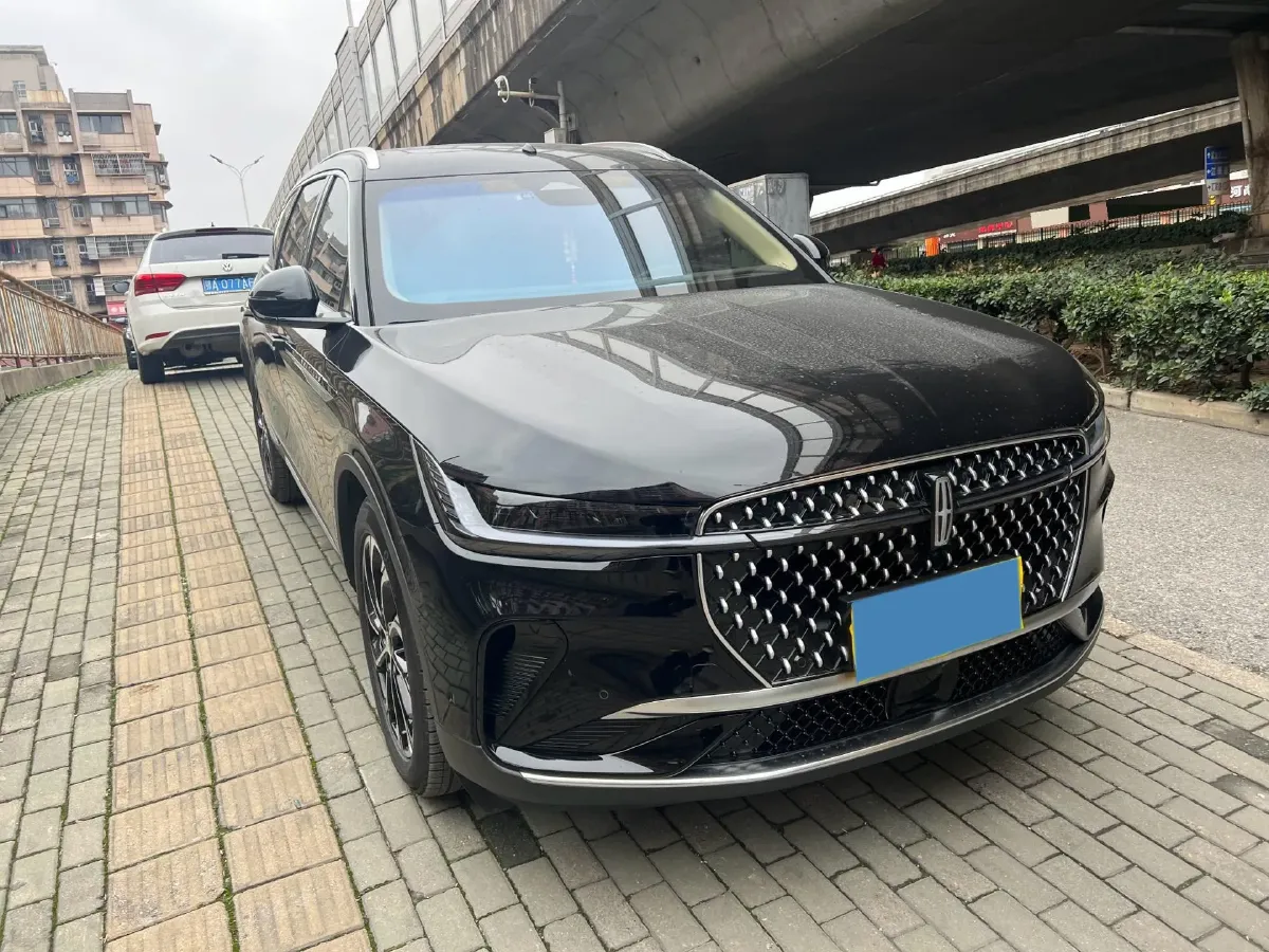 2023 Lincoln Nautilus 2.0T 261HP L4 8AT,autocango,china used car exporter,china ev exporter,chinese used car exporter,chinese used ev exporter