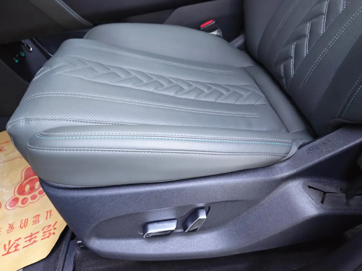 2025 BYD SongL DM-i 1.5L 101HP L4 E-CVT PHEV 26.6KWH,autocango,china used car exporter,china ev exporter,chinese used car exporter,chinese used ev exporter