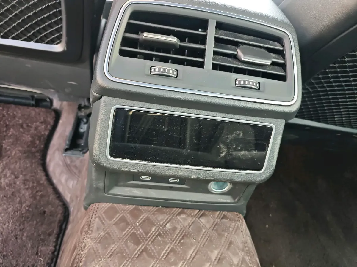 2023 Audi A6L 2.0T 245HP L4 7DCT,autocango,china used car exporter,china ev exporter,chinese used car exporter,chinese used ev exporter