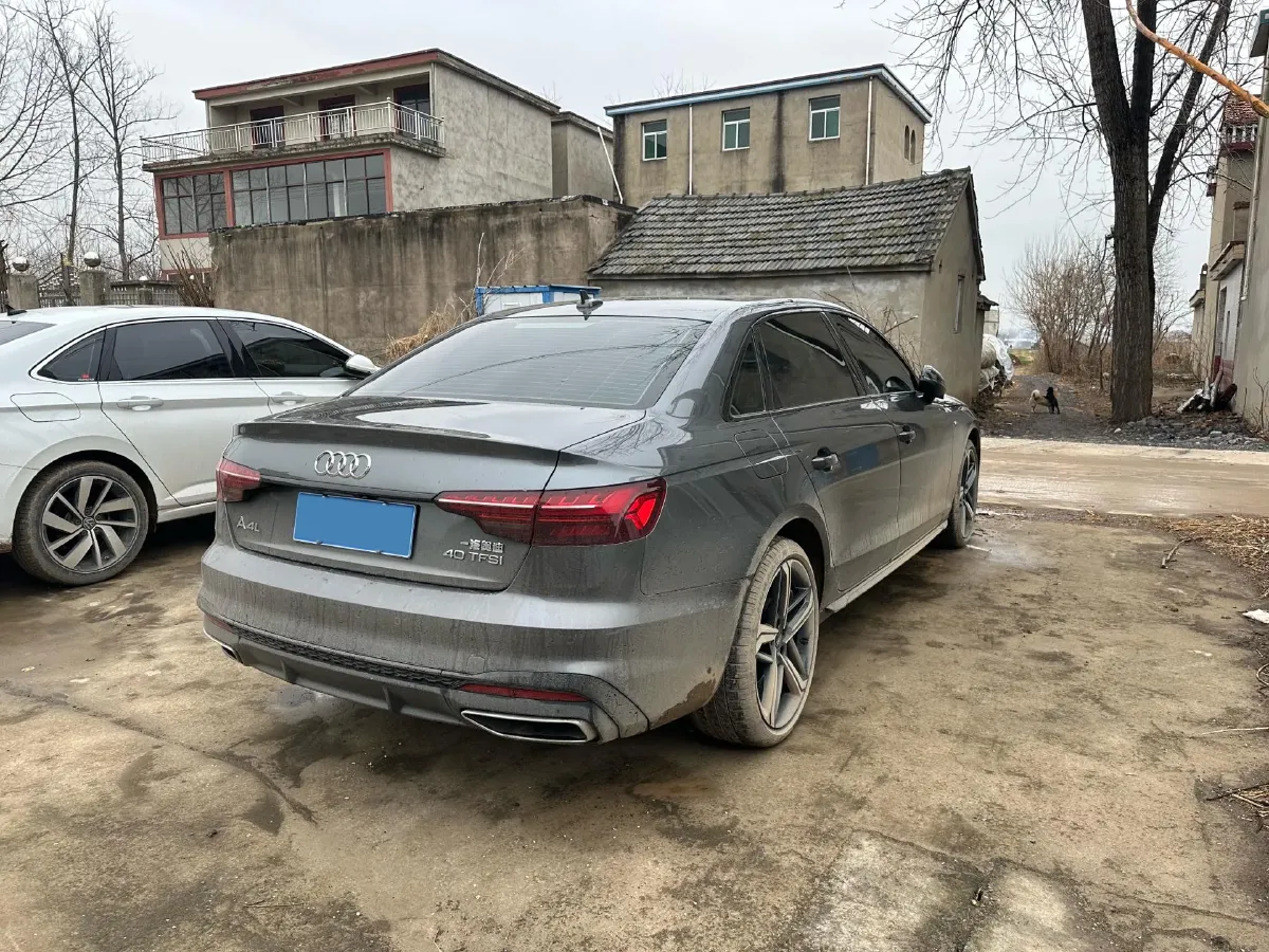 2024 Audi A4L 2.0T 190HP L4 7DCT,autocango,china used car exporter,china ev exporter,chinese used car exporter,chinese used ev exporter