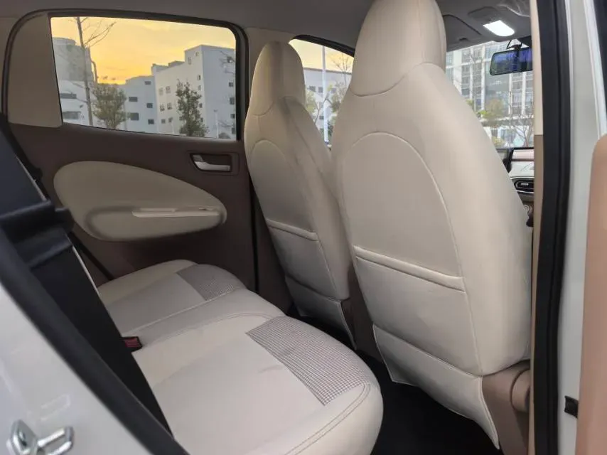 2025 WuLing HongGuang MINI EV BEV 16.2KWH,autocango,china used car exporter,china ev exporter,chinese used car exporter,chinese used ev exporter