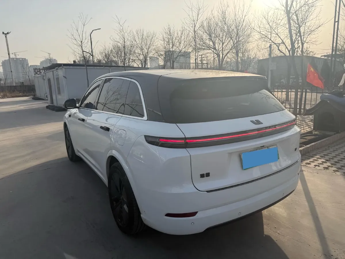 2024 Li L8 Range Extended 154HP REEV 42.8KWH,autocango,china used car exporter,china ev exporter,chinese used car exporter,chinese used ev exporter