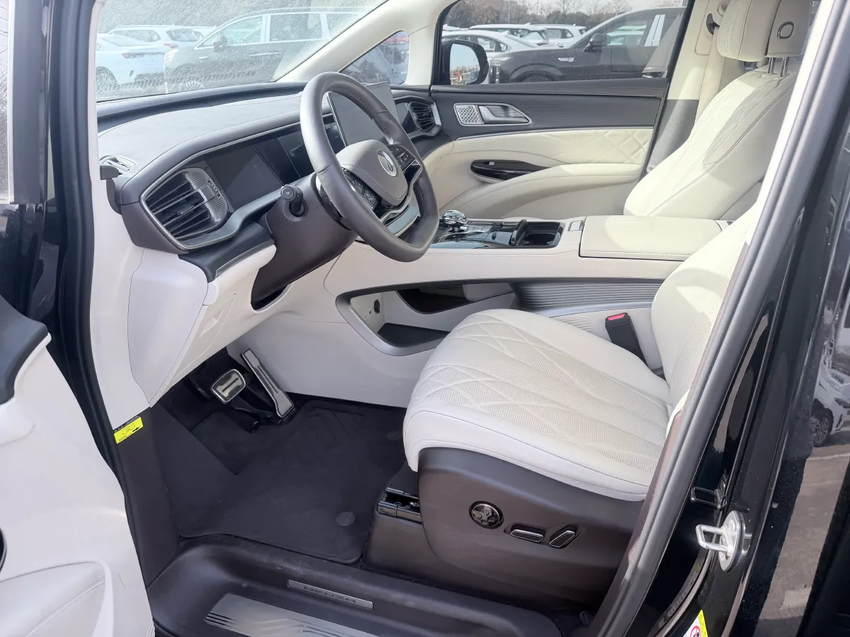 2025 Denza D9 1.5T 156HP L4 E-CVT PHEV 40KWH,autocango,china used car exporter,china ev exporter,chinese used car exporter,chinese used ev exporter