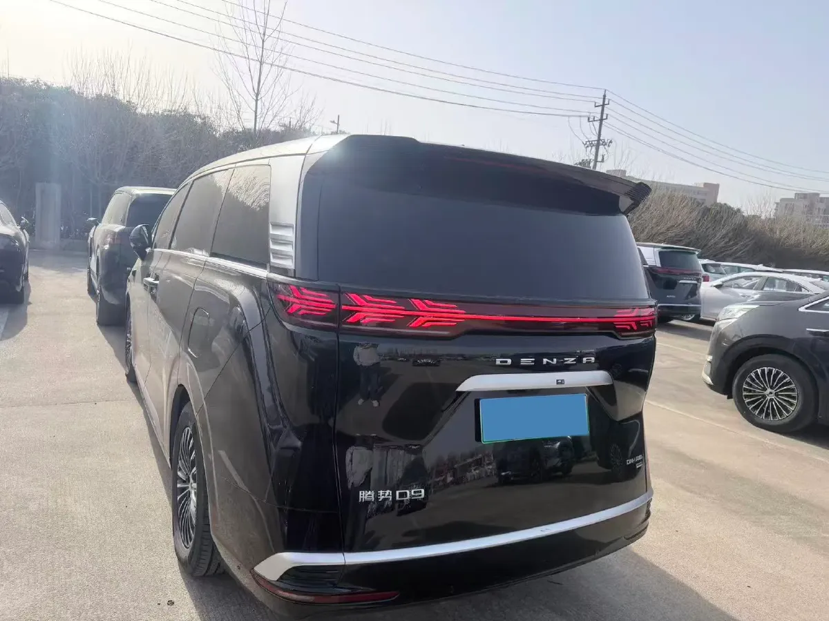 2025 Denza D9 1.5T 156HP L4 E-CVT PHEV 40KWH,autocango,china used car exporter,china ev exporter,chinese used car exporter,chinese used ev exporter