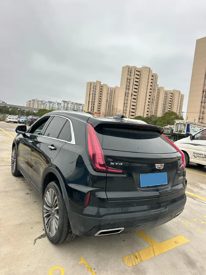 2024 Cadillac XT4 2.0T 237HP L4 9AT,autocango,china used car exporter,china ev exporter,chinese used car exporter,chinese used ev exporter