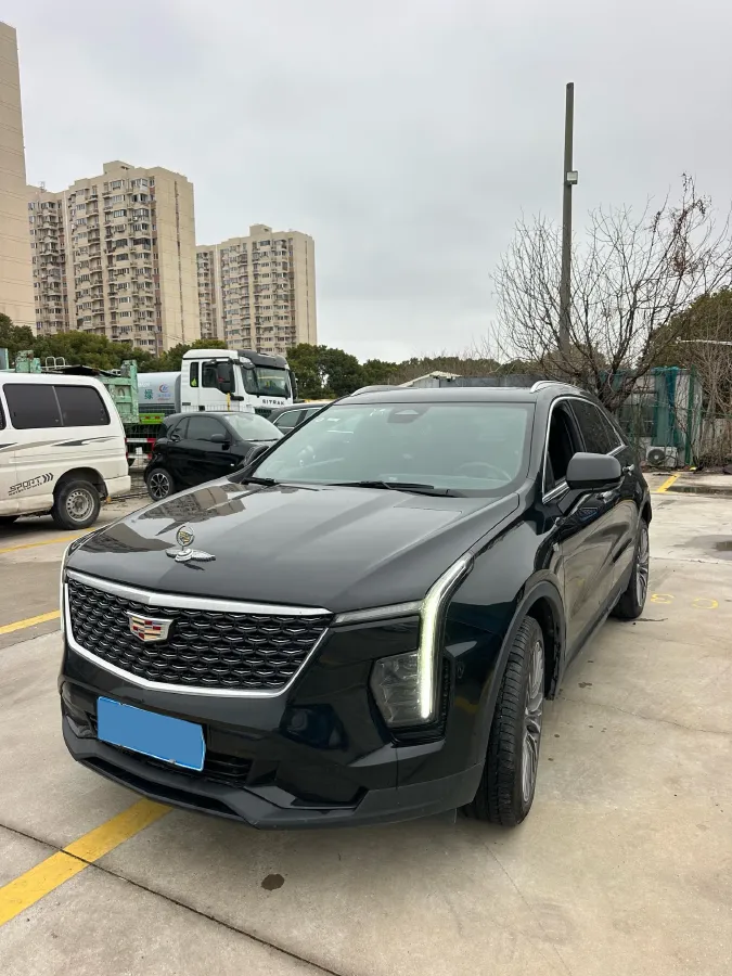 2024 Cadillac XT4 2.0T 237HP L4 9AT,autocango,china used car exporter,china ev exporter,chinese used car exporter,chinese used ev exporter