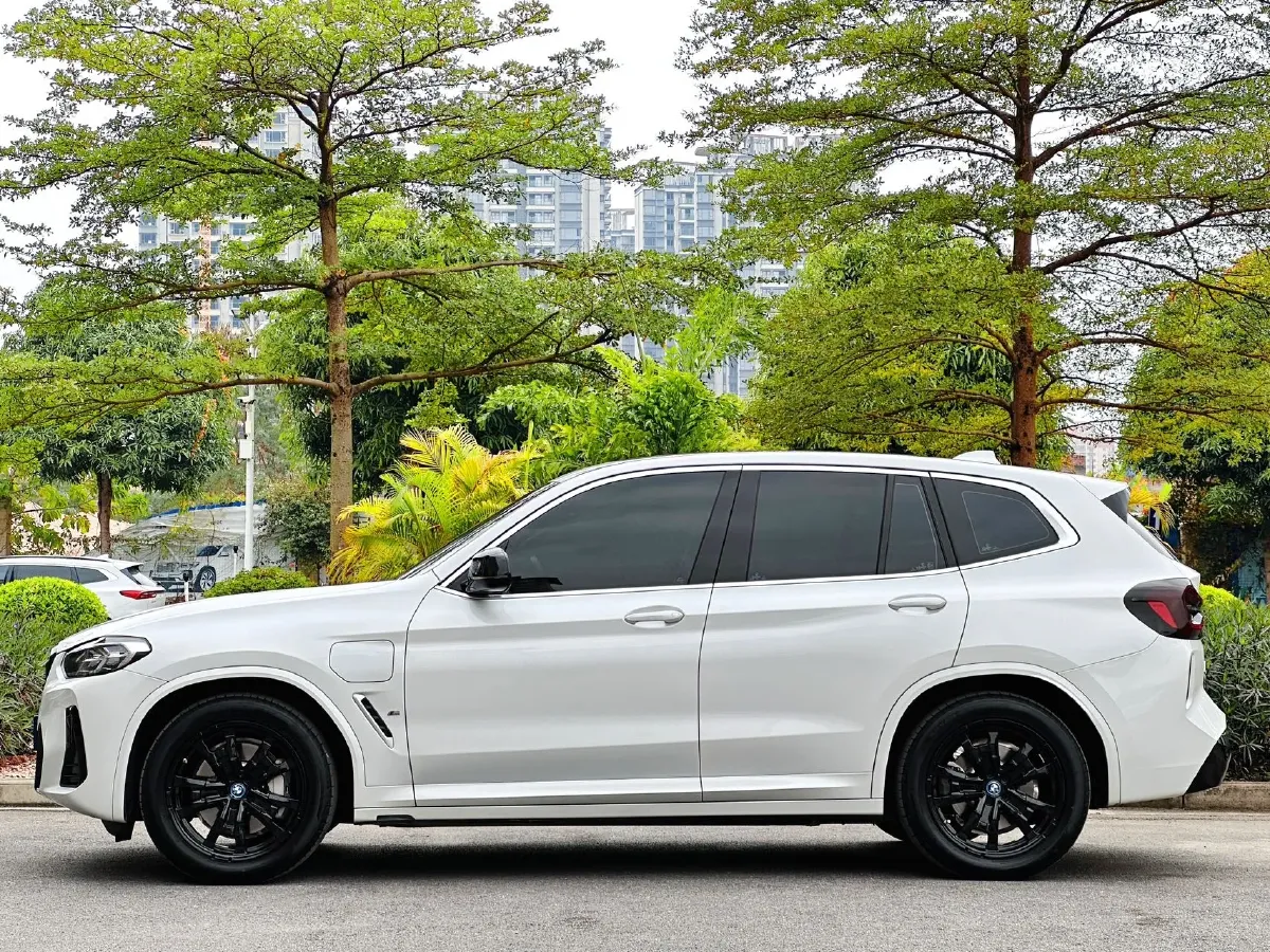 2024 BMW iX3 BEV 80KWH,autocango,china used car exporter,china ev exporter,chinese used car exporter,chinese used ev exporter