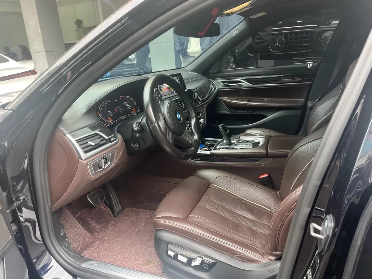 2019 BMW 7 Series 2.0T 265HP L4 8AT,autocango,china used car exporter,china ev exporter,chinese used car exporter,chinese used ev exporter