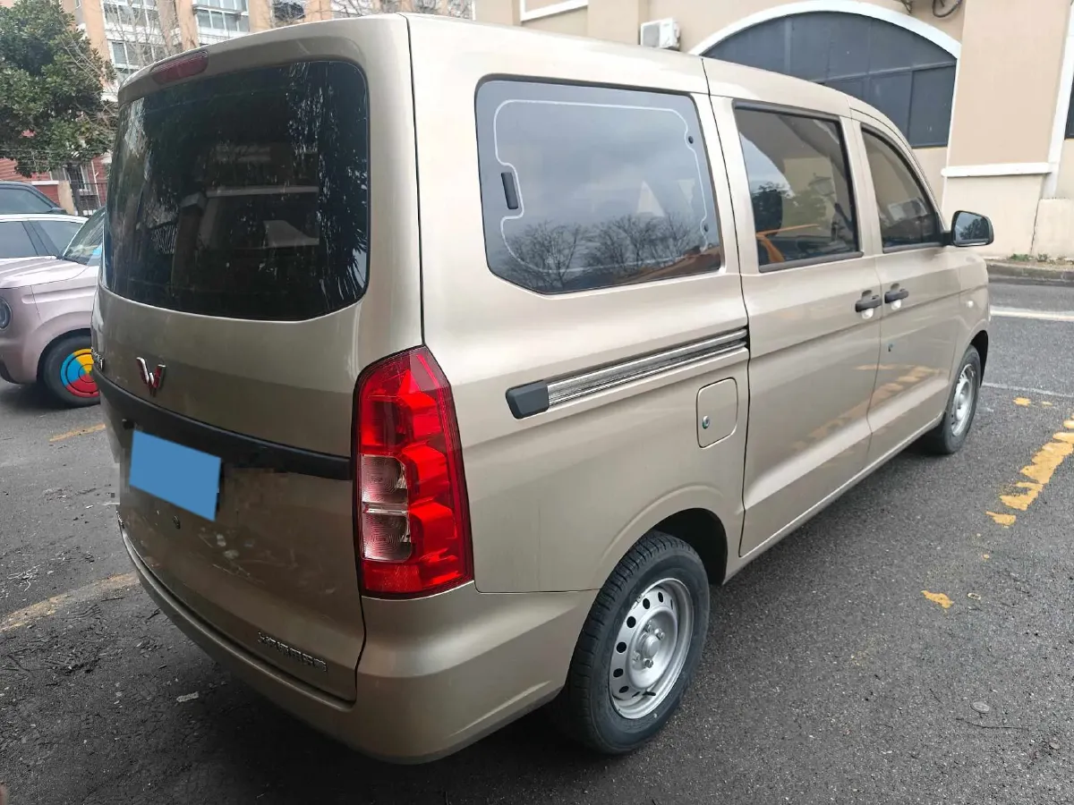 2022 JinBei Little Sea Lion X30 1.5L 102HP L4 5MT,autocango,china used car exporter,china ev exporter,chinese used car exporter,chinese used ev exporter