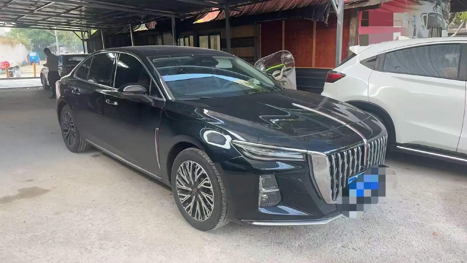 2023 HongQi H5 2.0T 224HP L4 8AT,autocango,china used car exporter,china ev exporter,chinese used car exporter,chinese used ev exporter