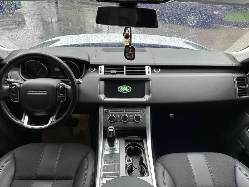 2014 BMW 5 Series GT 3.0T 306HP L6 8AT,autocango,china used car exporter,china ev exporter,chinese used car exporter,chinese used ev exporter