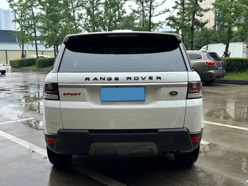 2014 BMW 5 Series GT 3.0T 306HP L6 8AT,autocango,china used car exporter,china ev exporter,chinese used car exporter,chinese used ev exporter