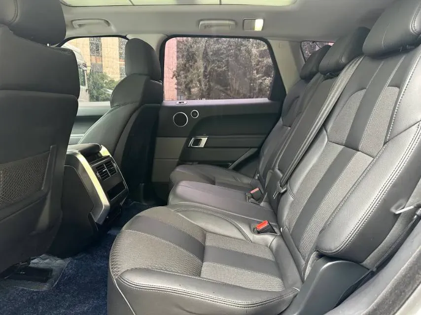 2014 BMW 5 Series GT 3.0T 306HP L6 8AT,autocango,china used car exporter,china ev exporter,chinese used car exporter,chinese used ev exporter