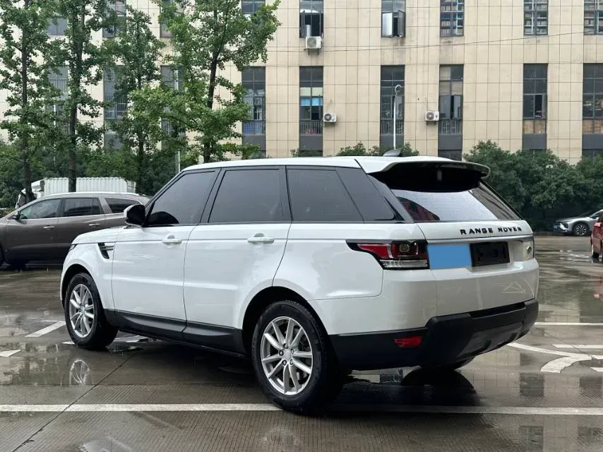 2014 BMW 5 Series GT 3.0T 306HP L6 8AT,autocango,china used car exporter,china ev exporter,chinese used car exporter,chinese used ev exporter