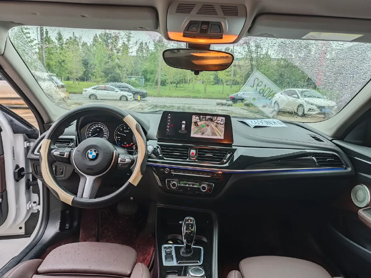 2022 BMW 1 Series 1.5T 140HP L3 7DCT,autocango,china used car exporter,china ev exporter,chinese used car exporter,chinese used ev exporter