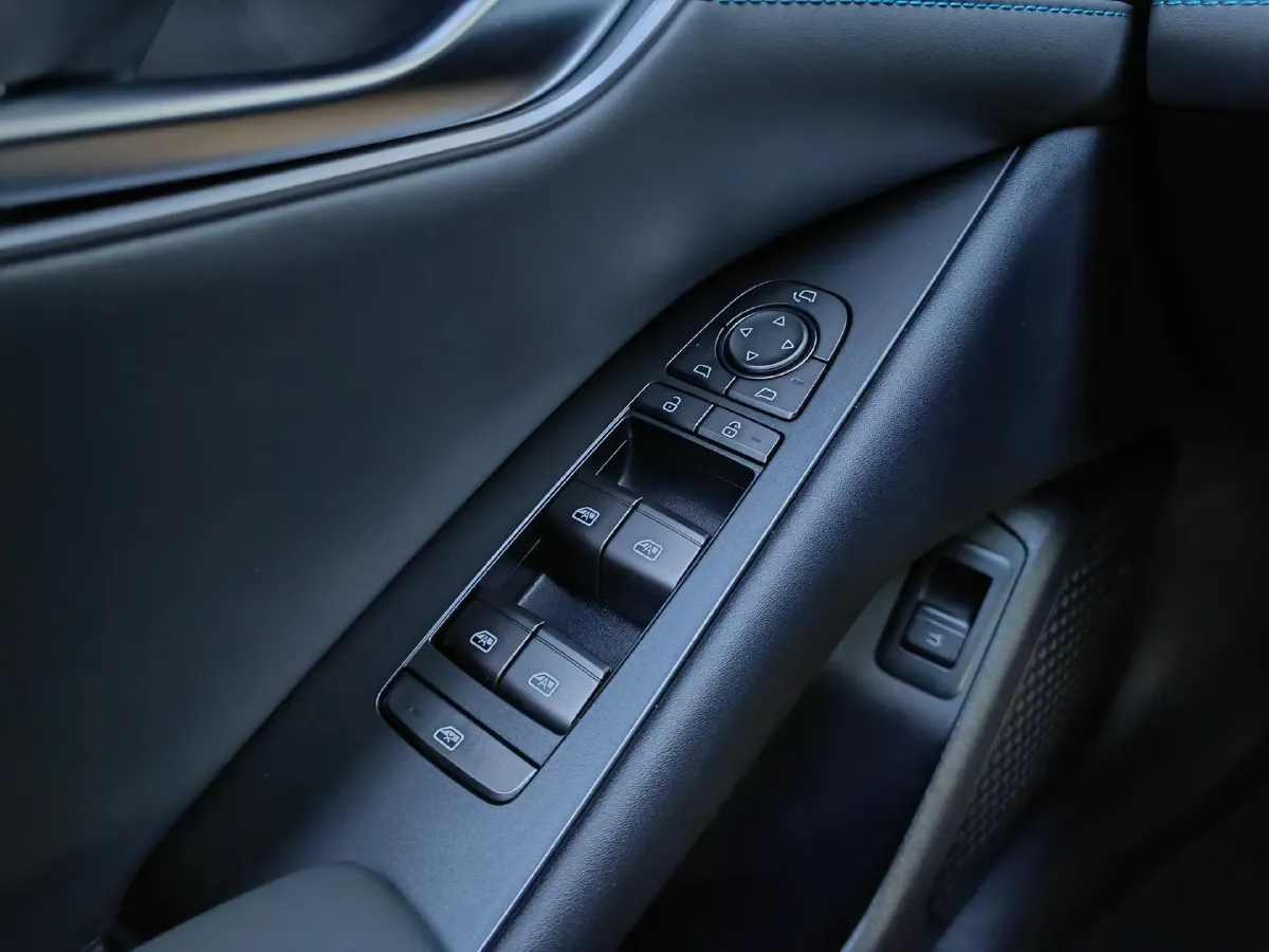 2025 BYD QinL BEV,autocango,china used car exporter,china ev exporter,chinese used car exporter,chinese used ev exporter