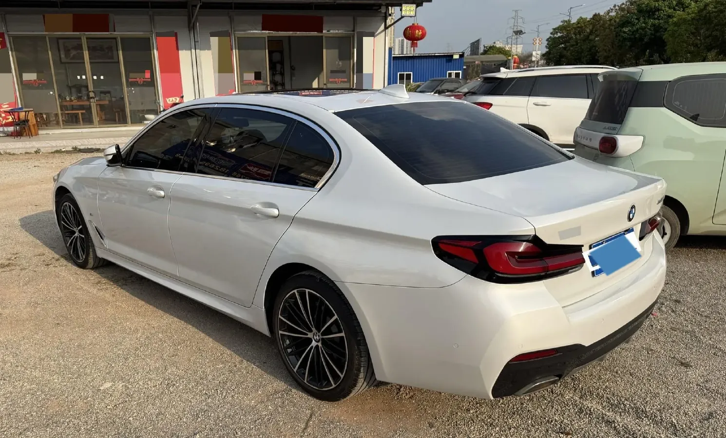 2022 BMW 5 Series 2.0T 252HP L4 8AT,autocango,china used car exporter,china ev exporter,chinese used car exporter,chinese used ev exporter