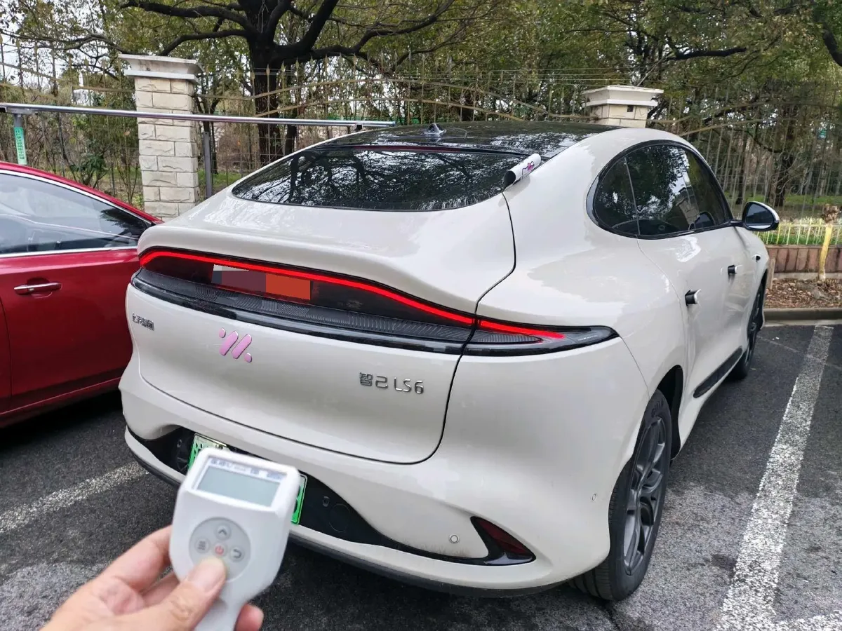 2025 IM LS6 BEV 75KWH,autocango,china used car exporter,china ev exporter,chinese used car exporter,chinese used ev exporter