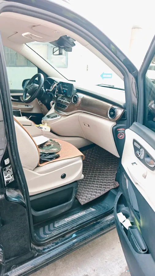 2020 Mercedes-Benz V Class 2.0T 211HP L4 9AT,autocango,china used car exporter,china ev exporter,chinese used car exporter,chinese used ev exporter