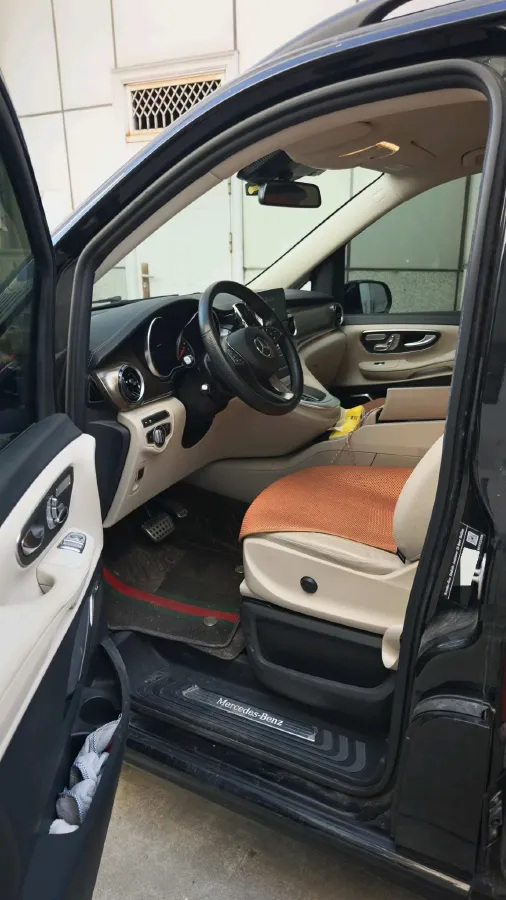 2020 Mercedes-Benz V Class 2.0T 211HP L4 9AT,autocango,china used car exporter,china ev exporter,chinese used car exporter,chinese used ev exporter
