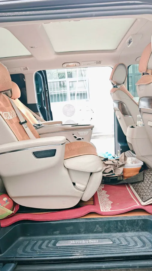 2020 Mercedes-Benz V Class 2.0T 211HP L4 9AT,autocango,china used car exporter,china ev exporter,chinese used car exporter,chinese used ev exporter