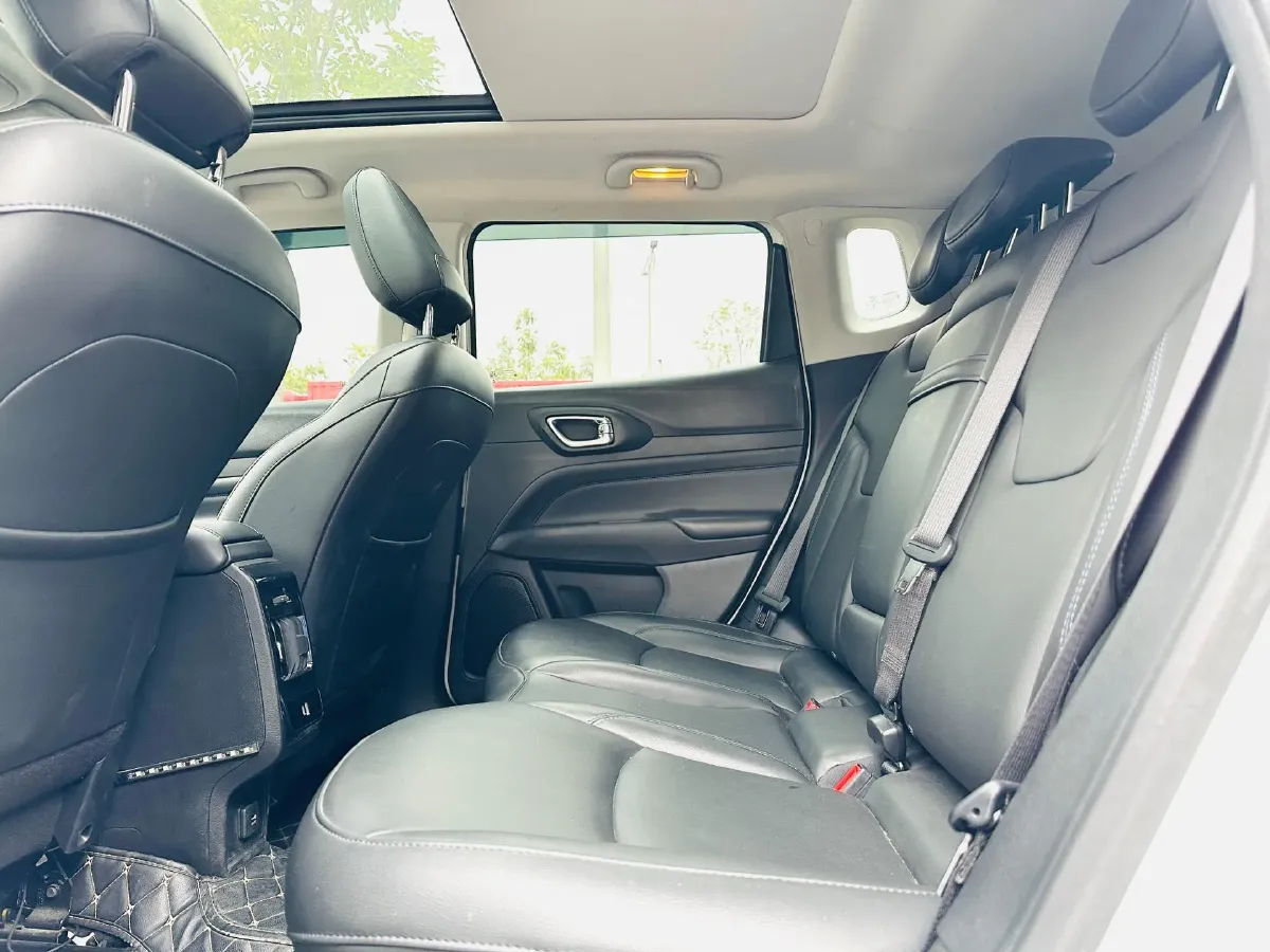 2021 Jeep Compass 1.3T 173HP L4 7DCT,autocango,china used car exporter,china ev exporter,chinese used car exporter,chinese used ev exporter