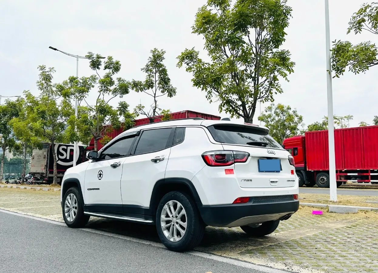 2021 Jeep Compass 1.3T 173HP L4 7DCT,autocango,china used car exporter,china ev exporter,chinese used car exporter,chinese used ev exporter