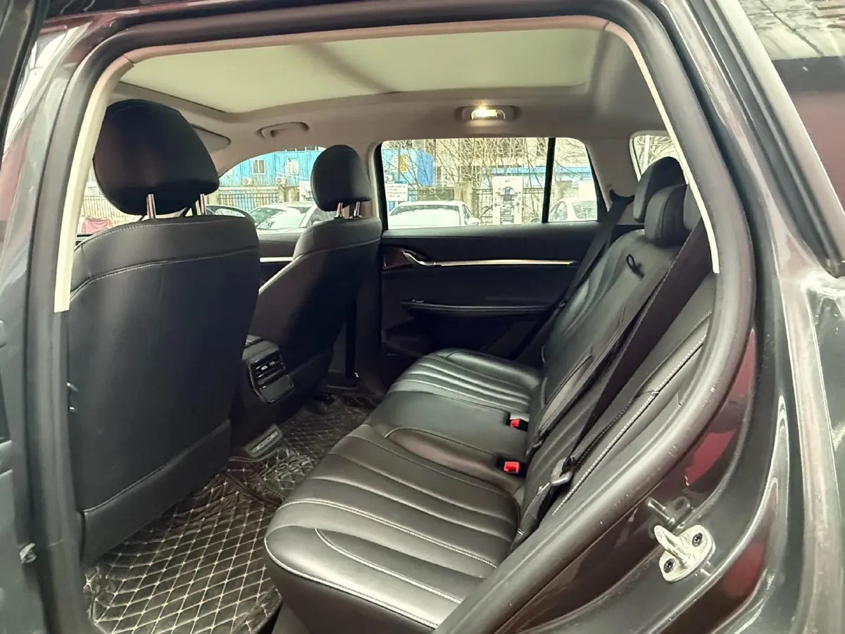 2022 Roewe RX5 MAX 1.5T 181HP L4 6AT,autocango,china used car exporter,china ev exporter,chinese used car exporter,chinese used ev exporter