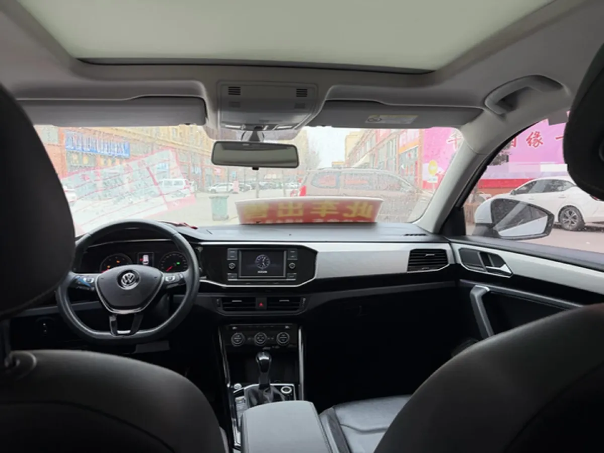 2019 Jeep Cherokee 2.0T 234HP L4 9AT,autocango,china used car exporter,china ev exporter,chinese used car exporter,chinese used ev exporter