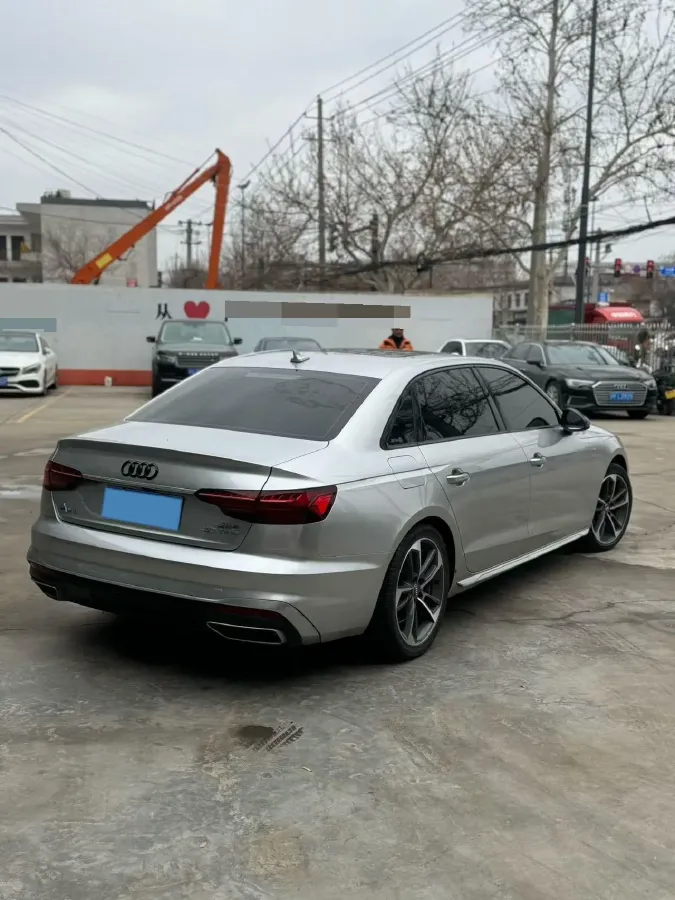 2020 Audi A4L 2.0T 190HP L4 7DCT,autocango,china used car exporter,china ev exporter,chinese used car exporter,chinese used ev exporter