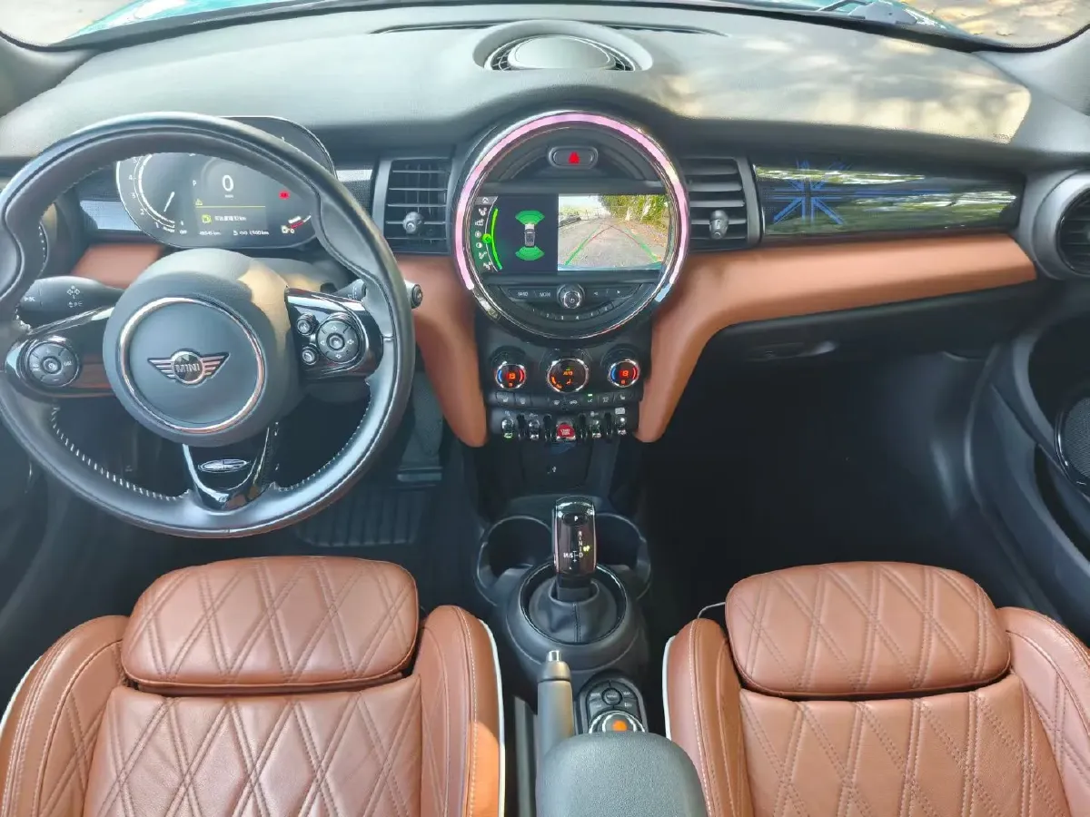 2021 MINI MINI 1.5T 136HP L3 7DCT,autocango,china used car exporter,china ev exporter,chinese used car exporter,chinese used ev exporter