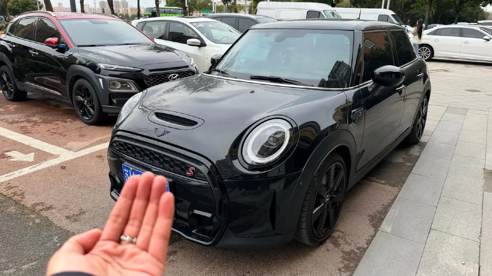 2023 MINI MINI 2.0T 178HP L4 7DCT,autocango,china used car exporter,china ev exporter,chinese used car exporter,chinese used ev exporter