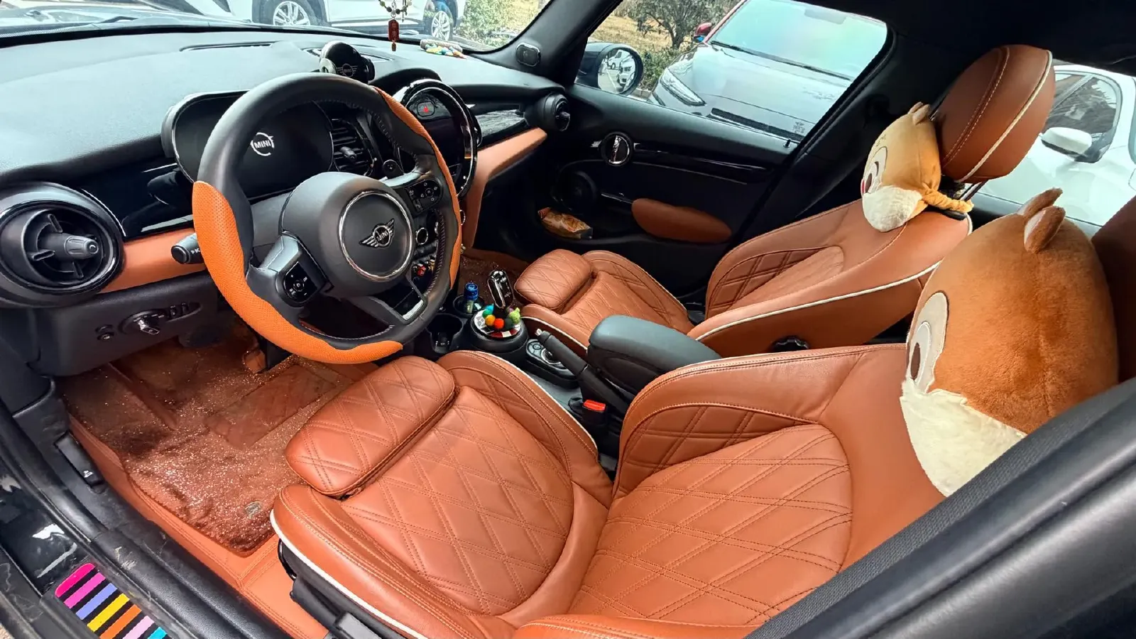 2023 MINI MINI 2.0T 178HP L4 7DCT,autocango,china used car exporter,china ev exporter,chinese used car exporter,chinese used ev exporter