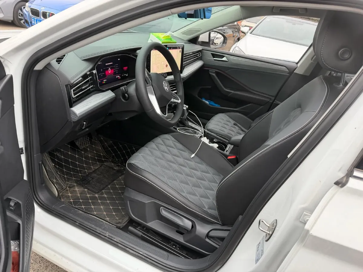 2024 Volkswagen Sagitar 1.5T 160HP L4 7DCT,autocango,china used car exporter,china ev exporter,chinese used car exporter,chinese used ev exporter