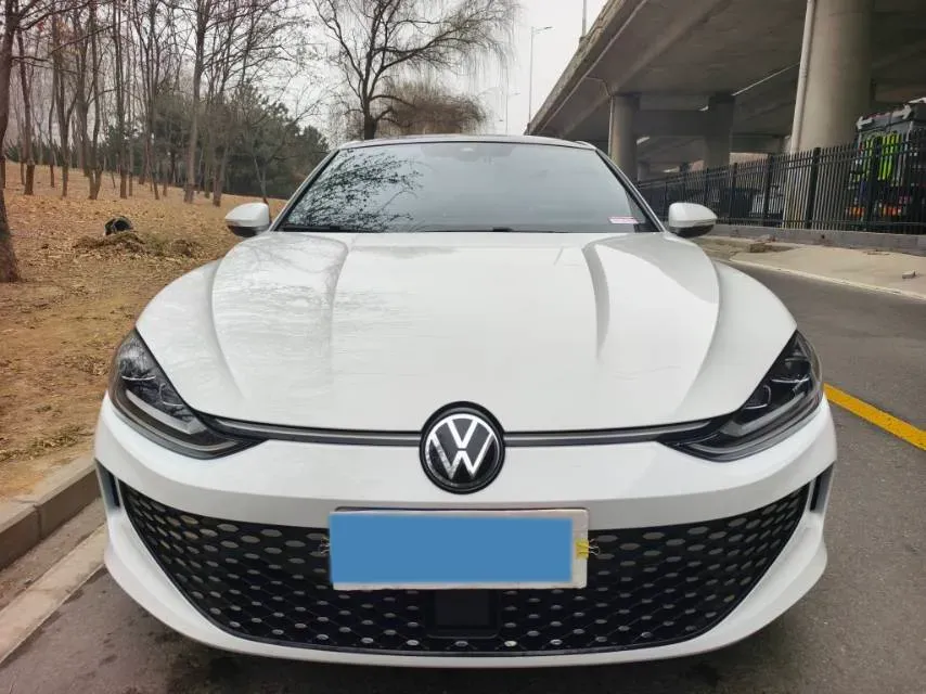 2023 Volkswagen Lamando 1.4T 150HP L4 7DCT,autocango,china used car exporter,china ev exporter,chinese used car exporter,chinese used ev exporter