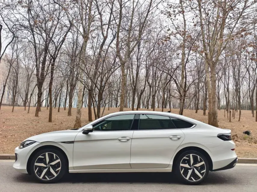 2023 Volkswagen Lamando 1.4T 150HP L4 7DCT,autocango,china used car exporter,china ev exporter,chinese used car exporter,chinese used ev exporter