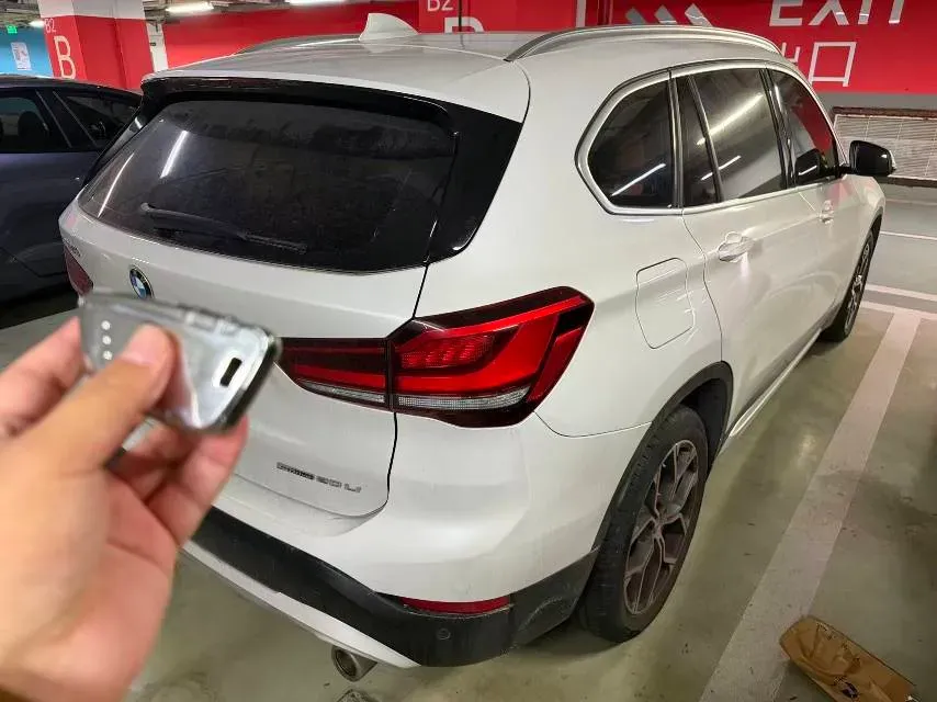 2021 BMW X1 1.5T 140HP L3 7DCT,autocango,china used car exporter,china ev exporter,chinese used car exporter,chinese used ev exporter